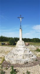 Croix de cimetière - Auzouville-Auberbosc